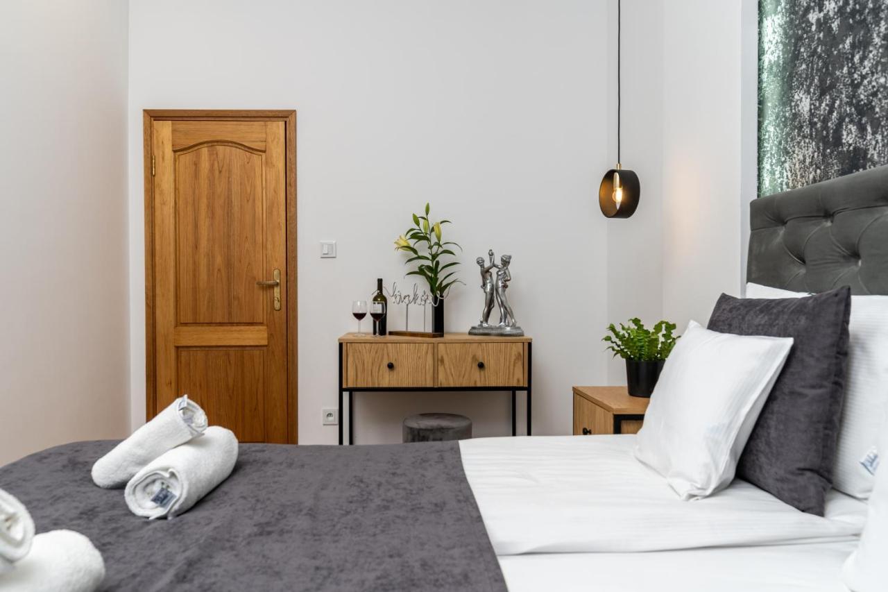 Beautiful Cracow Apartments By Cozyplace Cracóvia Exterior foto