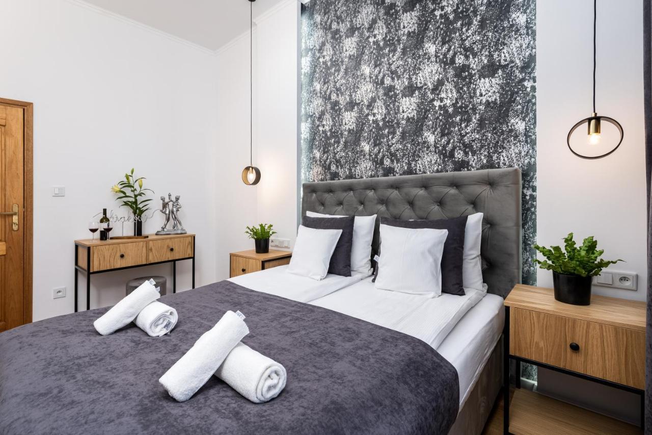 Beautiful Cracow Apartments By Cozyplace Cracóvia Exterior foto